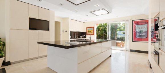 8 chambres Villa à Estepona, Spain No. 55349 5