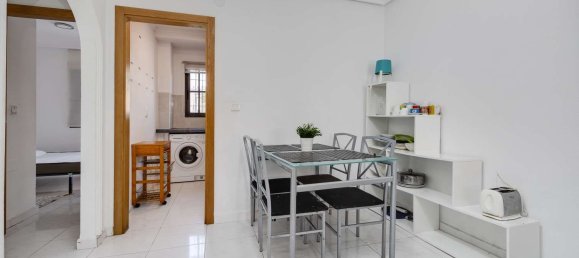 2 bedrooms Apartment in Alicante, Spain No. 185605 3