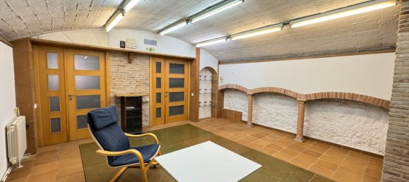 Gewerbliche Immobilie in Sant Marti, Spain 148m², Nr. 68376 3