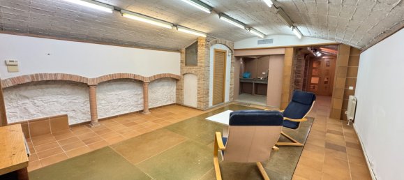 Gewerbliche Immobilie in Sant Marti, Spain 148m², Nr. 68376 23