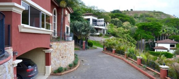 3 Schlafzimmer Haus in Santa Ana, Costa Rica, Nr. 464 5