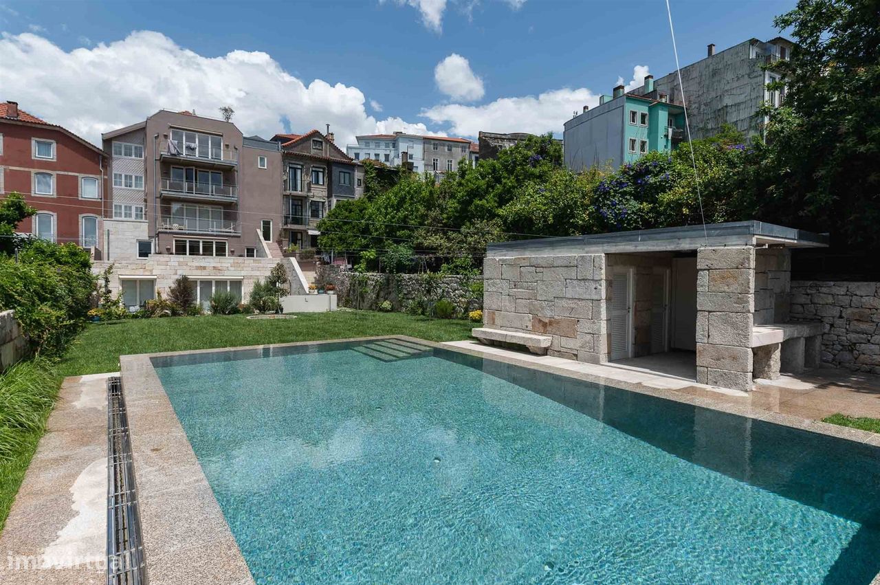 2 chambres Duplex à Porto, Portugal No. 154428