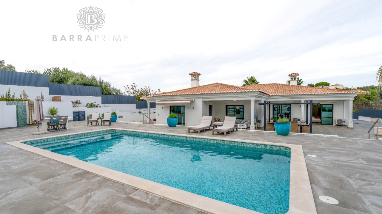 5 bedrooms House in Loule, Portugal No. 113981