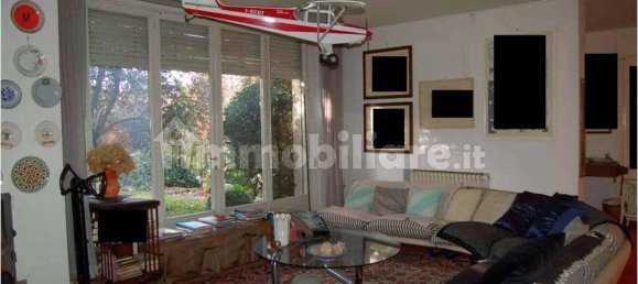 4 bedrooms Apartment in Albizzate, Italy No. 280718 6