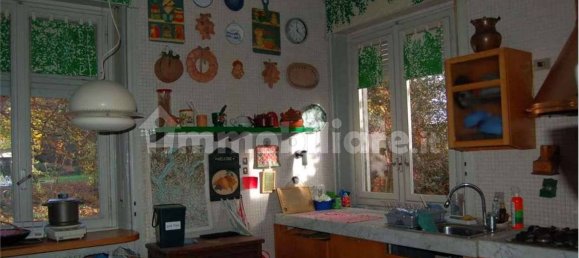 4 bedrooms Apartment in Albizzate, Italy No. 280718 9