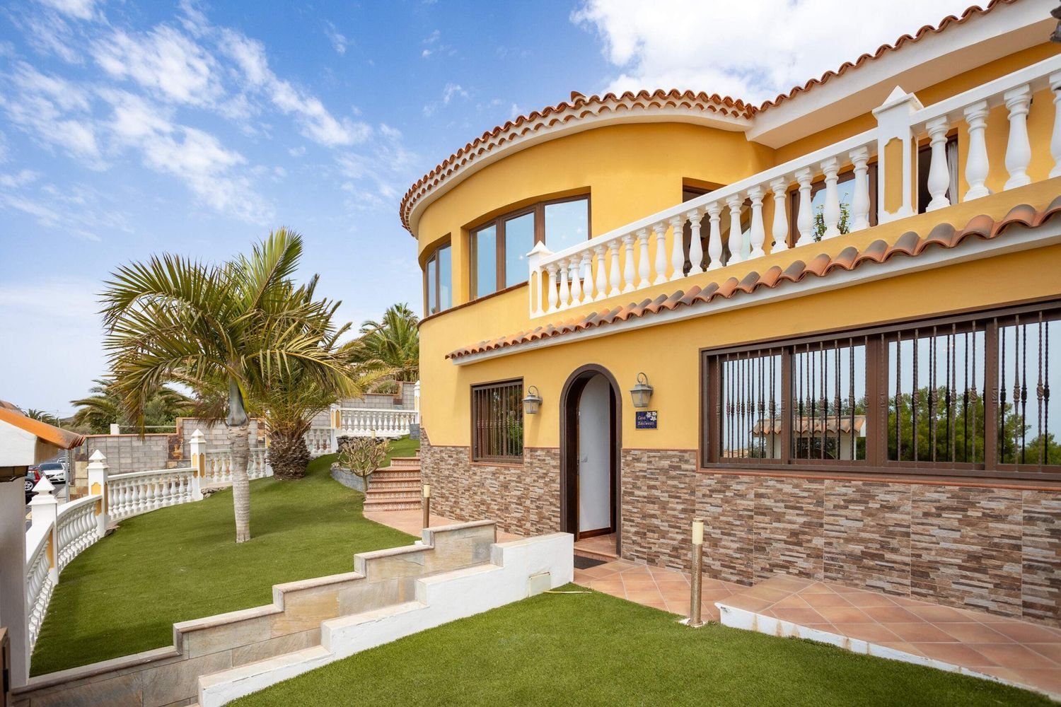 5 bedrooms House in Granadilla de Abona, Spain No. 235572