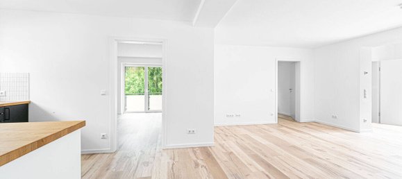 2 bedrooms Apartment in Munich, Germany No. 296211 12