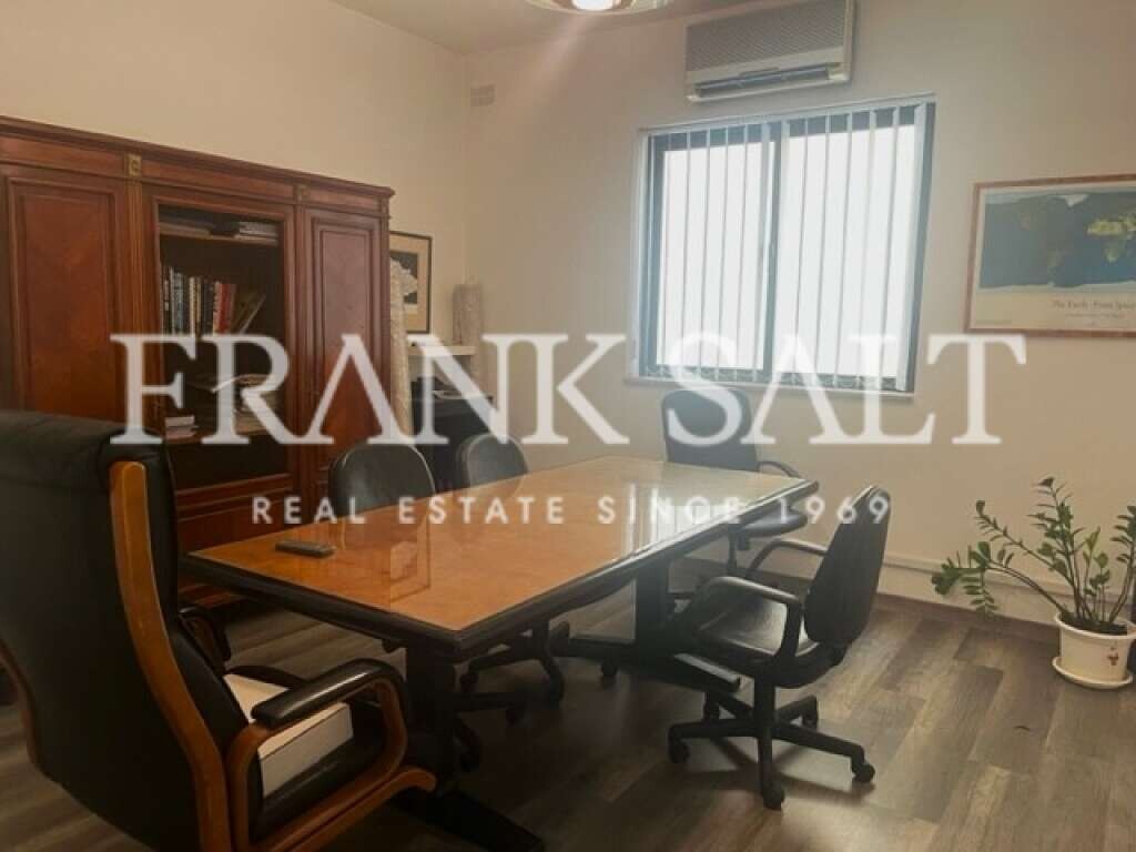13m² Office in Ta' Xbiex, Malta No. 12435