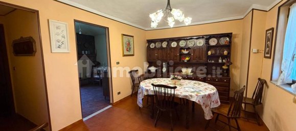 2 bedrooms House in Cuneo, Italy No. 319051 2