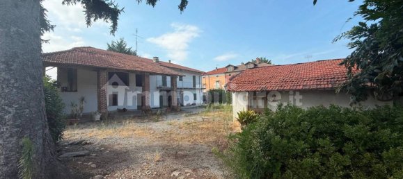 2 bedrooms House in Cuneo, Italy No. 319051 24