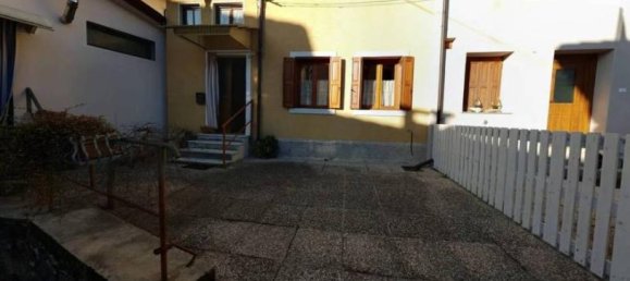 5-salle Villa à Pordenone, Italy No. 37356 24