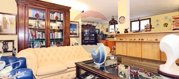 6 bedrooms Villa in Sirtori, Italy No. 380081 23