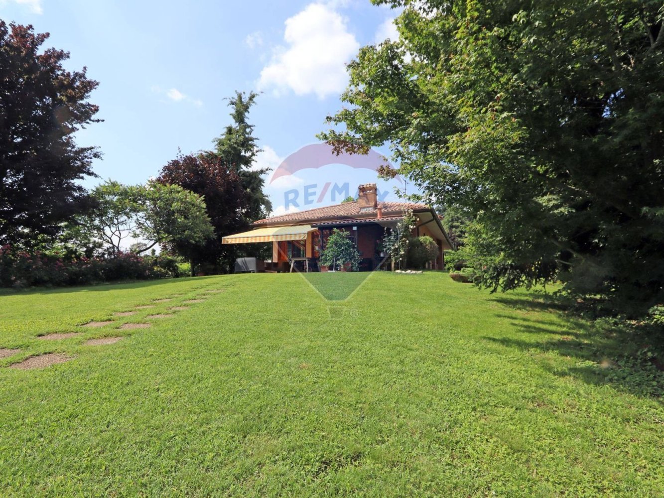 6 Schlafzimmer Villa in Sirtori, Italy, Nr. 380081