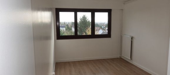 2 bedrooms Apartment in Aulnay-sous-Bois, France No. 311199 5