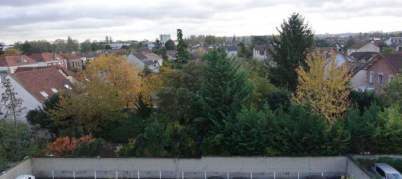 2 bedrooms Apartment in Aulnay-sous-Bois, France No. 311199 2