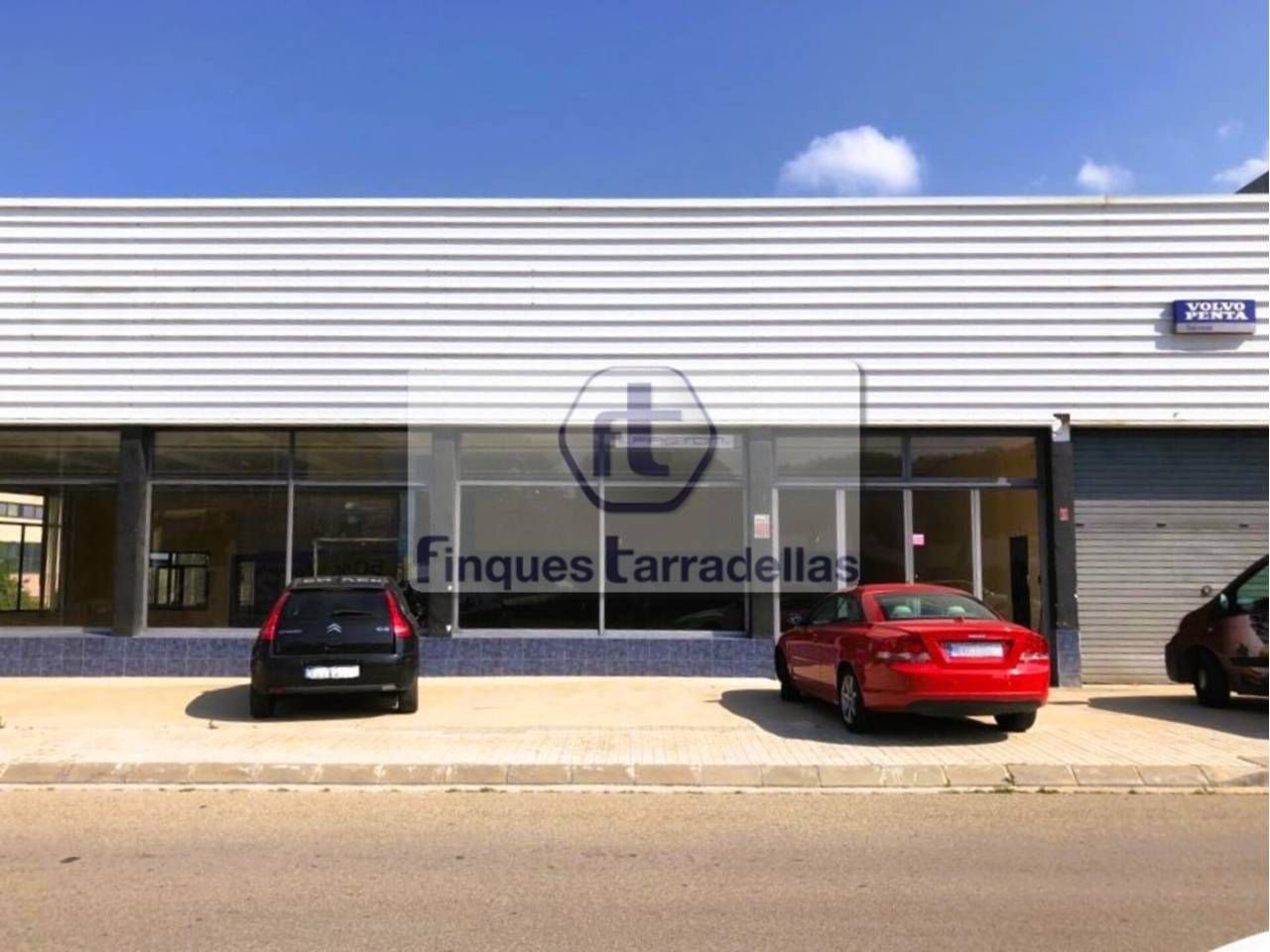 Склад 2000м² в Бланес, Испания № 217380