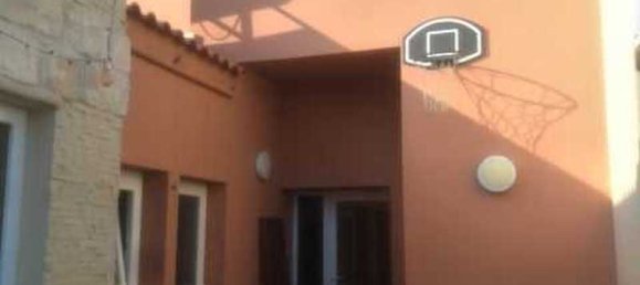 Imóvel comercial T5 em Pyrgos, Cyprus N.º 7628 7