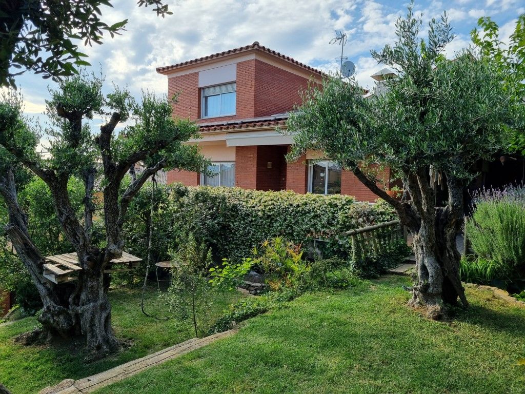 Casa T4 em La Bisbal D'emporda, Spain N.º 197773