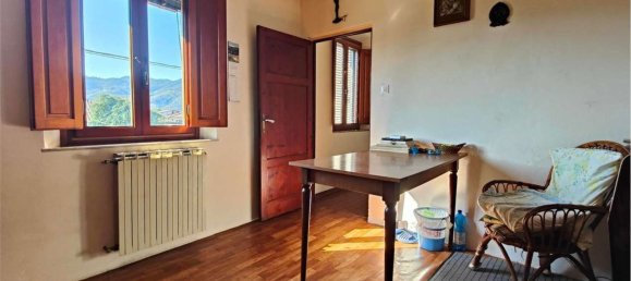 6 rooms House in Lucca, Italy No. 210950 24