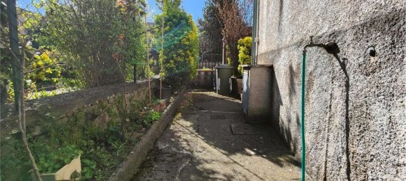 6 rooms House in Lucca, Italy No. 210950 5