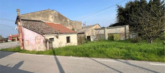 10 rooms House in Gavello, Italy No. 159501 4