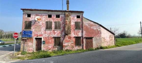 10 rooms House in Gavello, Italy No. 159501 2