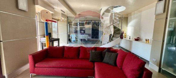 2 Schlafzimmer Doppelhaus in Caserta, Italy, Nr. 377394 5