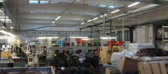 4048m² Warehouse in Montegranaro, Italy No. 373461 9