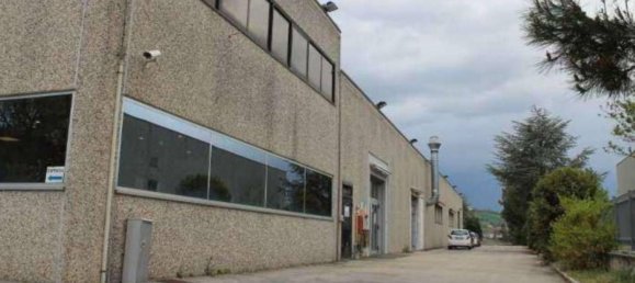 4048m² Warehouse in Montegranaro, Italy No. 373461 3
