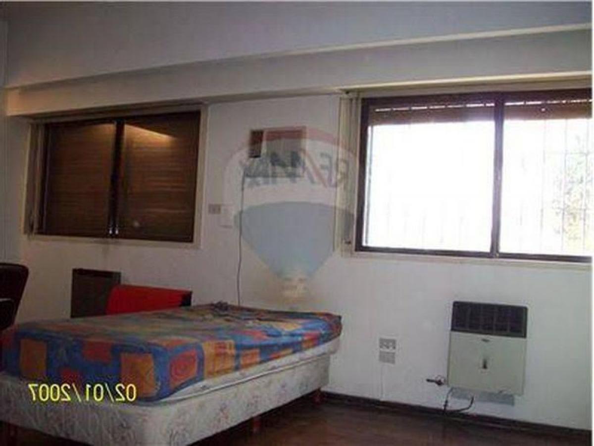 2 bedrooms House in Buenos Aires, Argentina No. 65301