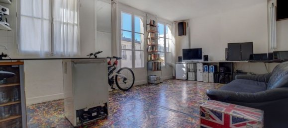 Studio à Paris, France No. 164123 4