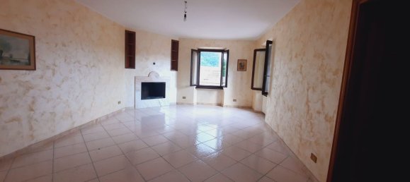Apartamento de 4 divisões em Rieti, Italy N.º 44702 9