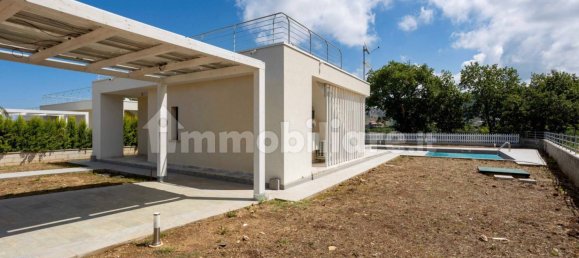 2 Schlafzimmer Villa in Tropea, Italy, Nr. 104254 4