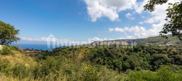 2 Schlafzimmer Villa in Tropea, Italy, Nr. 104254 7