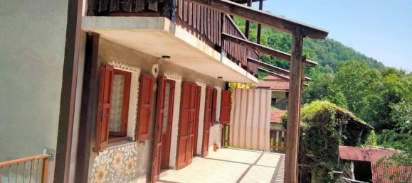 3 rooms Villa in Dongo, Italy No. 109308 10