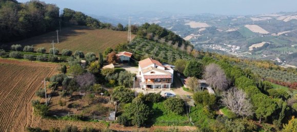 7 rooms House in Ripatransone, Italy No. 173440 5