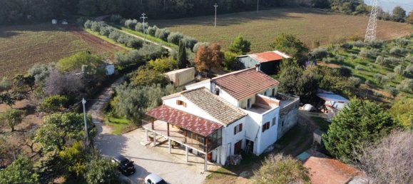 7 rooms House in Ripatransone, Italy No. 173440 2