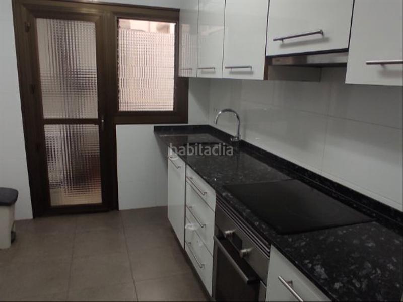 Apartamento de 4 dormitorios en Barcelona, Spain No. 168816