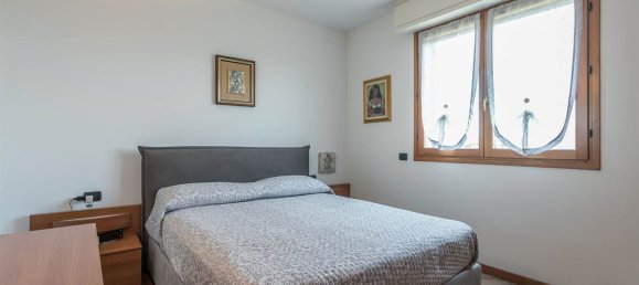 3-salle Appartement à Cornate d'Adda, Italy No. 334575 17