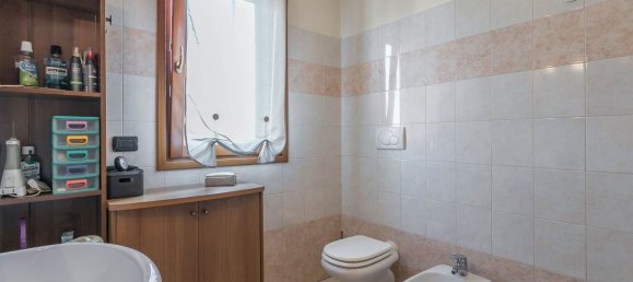 3-salle Appartement à Cornate d'Adda, Italy No. 334575 20