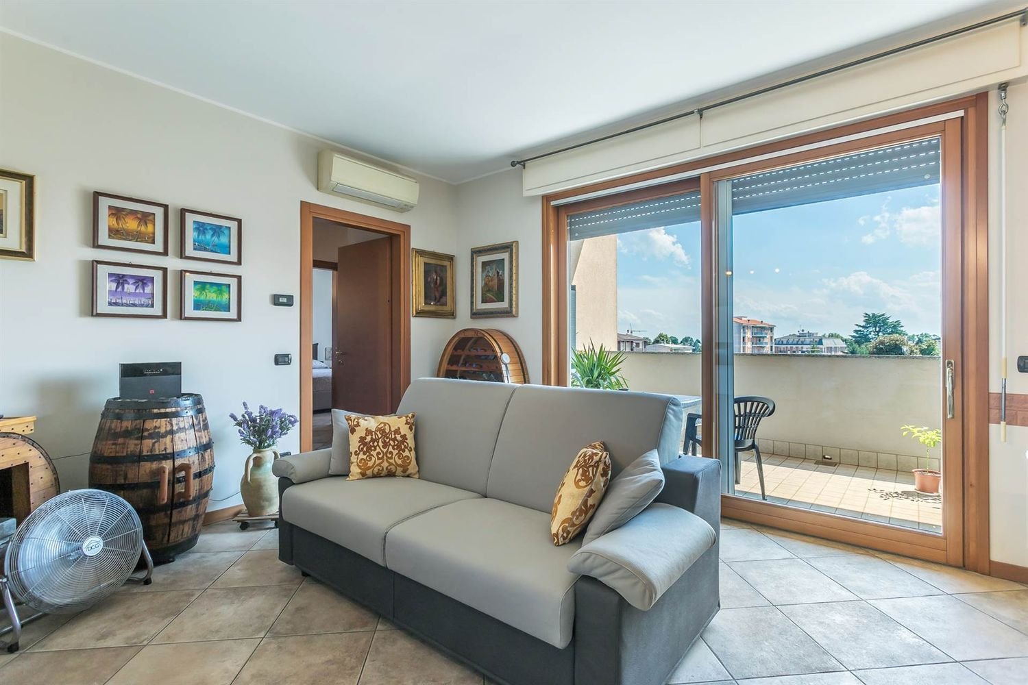 3-salle Appartement à Cornate d'Adda, Italy No. 334575