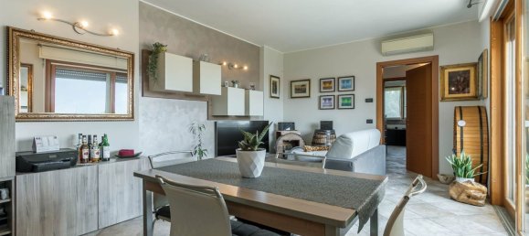 3-salle Appartement à Cornate d'Adda, Italy No. 334575 6