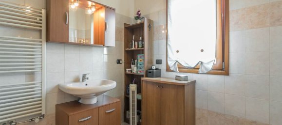 3-salle Appartement à Cornate d'Adda, Italy No. 334575 22