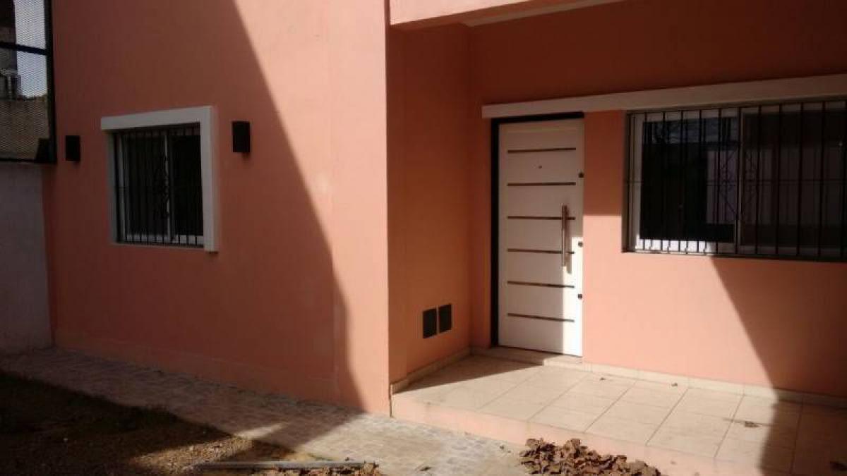 Studio in Escobar, Argentina No. 1787