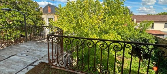 2 bedrooms House in Bergerac, France No. 301999 10