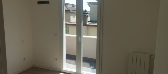 Dúplex de 4 habitaciónes en Ciampino, Italy No. 204817 8