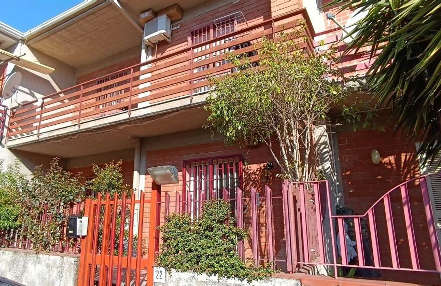 7 bedrooms House in Tremestieri Etneo, Italy No. 340744