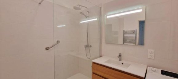 2 bedrooms Apartment in Paris, France No. 335533 8