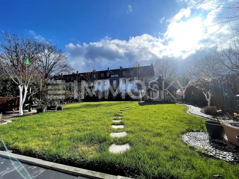 4غرفة منزل في Cologne, Germany رقم 129552