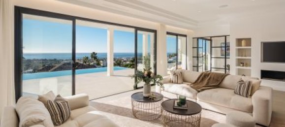 6 bedrooms Villa in Malaga, Spain No. 48462 6